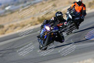 media/Jan-09-2022-SoCal Trackdays (Sun) [[2b1fec8404]]/Turn 11 (935am)/